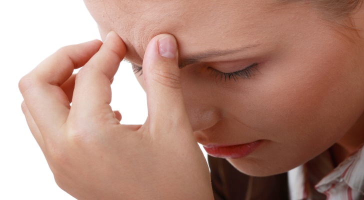 Sinus Infection. Sinusitis Signs and Symptoms